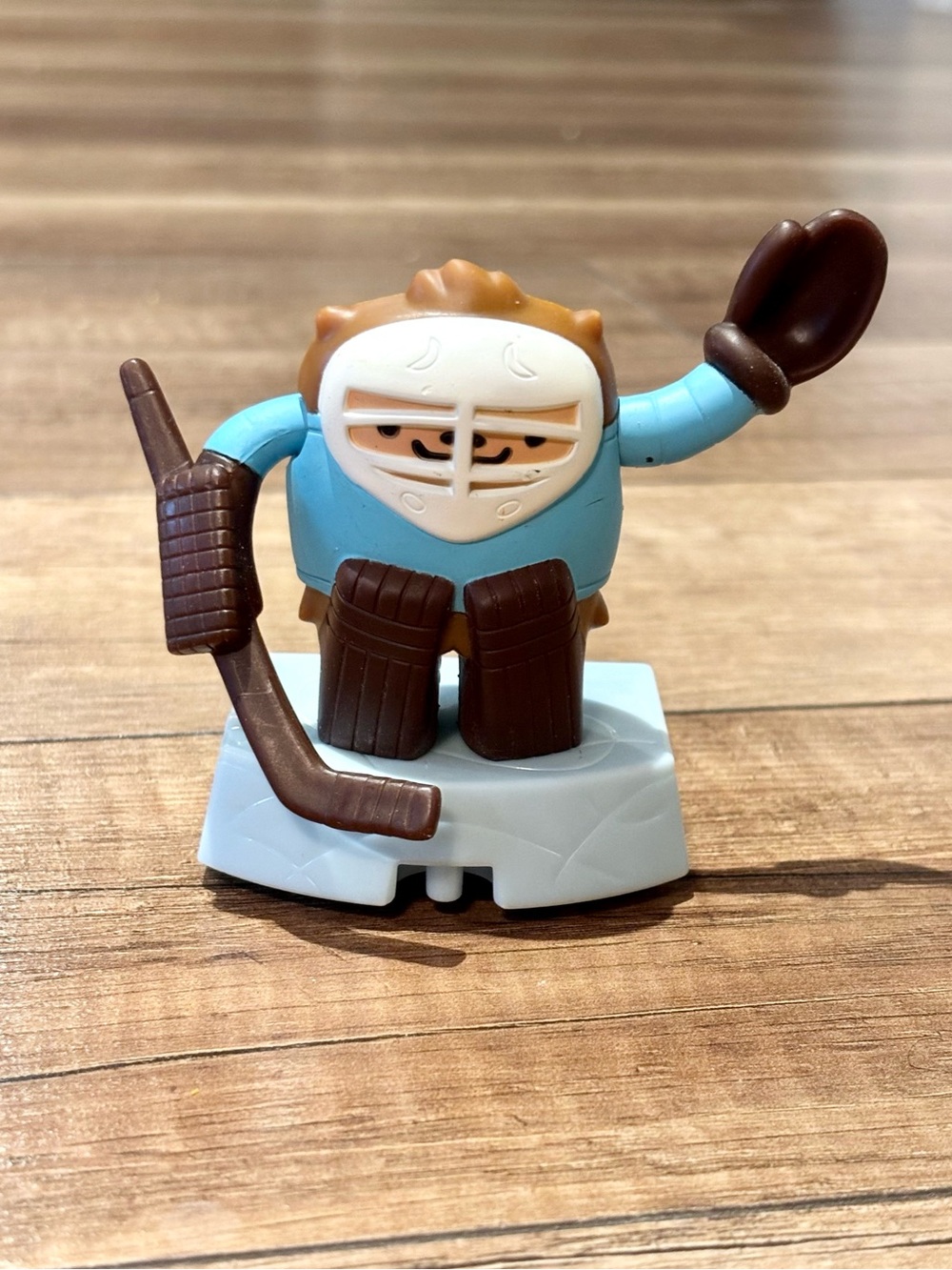 Vancouver Olympics 2010 McDonald’s Toy  Hockey Quatchi